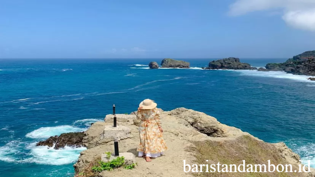 Pantai Siung: Surga Karang dan Wisata Panjat Tebing